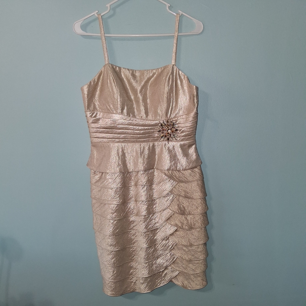 Jessica Howard Elegant Cream Sleeveless Dress Size 8P NWOT